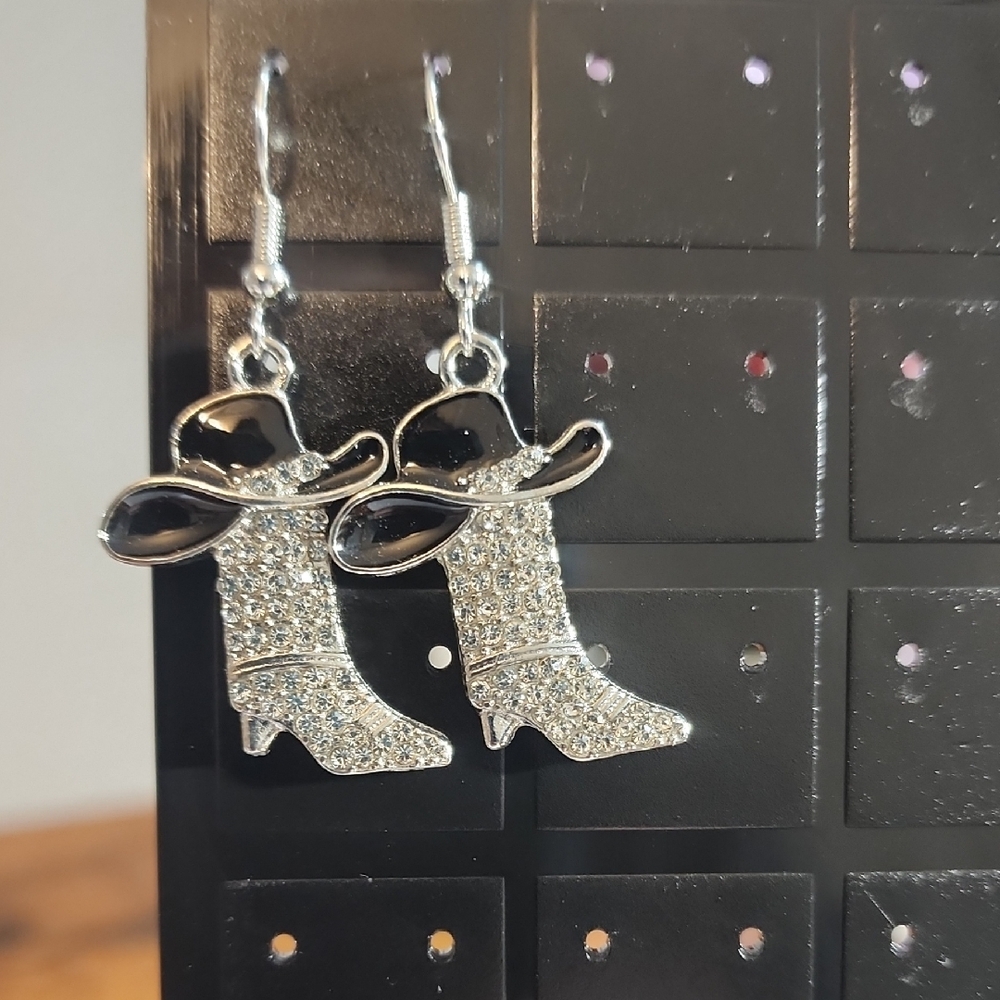 1 Pair Of Unique Niche Western Boots Earrings Pendant Earrings Elegant Versatile